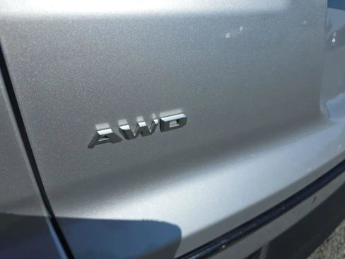 Used 2020 Cadillac XT4 Sport w/ Cold Weather Package AWD/4WD image 12