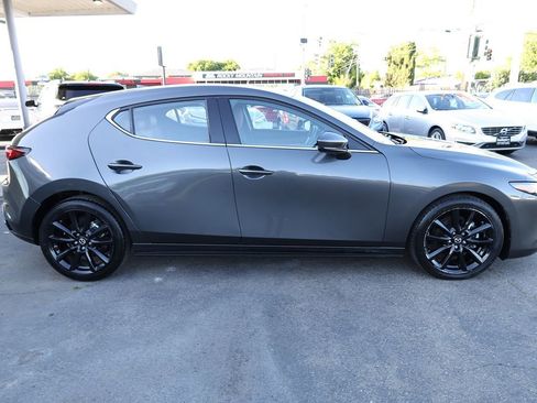 Used 2020 MAZDA MAZDA3 AWD Hatchback w/ Premium Pkg image 10