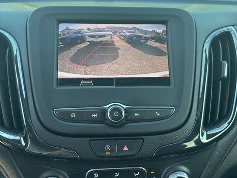 Used 2022 Chevrolet Equinox RS image 27