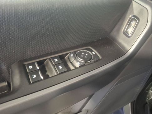 Used 2023 Ford F150 XLT AWD/4WD image 9