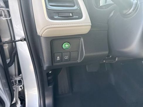 Used 2022 Honda HR-V LX image 15