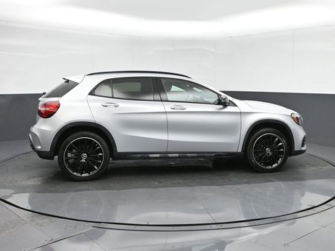 Used 2019 Mercedes-Benz GLA 250 4MATIC image 8