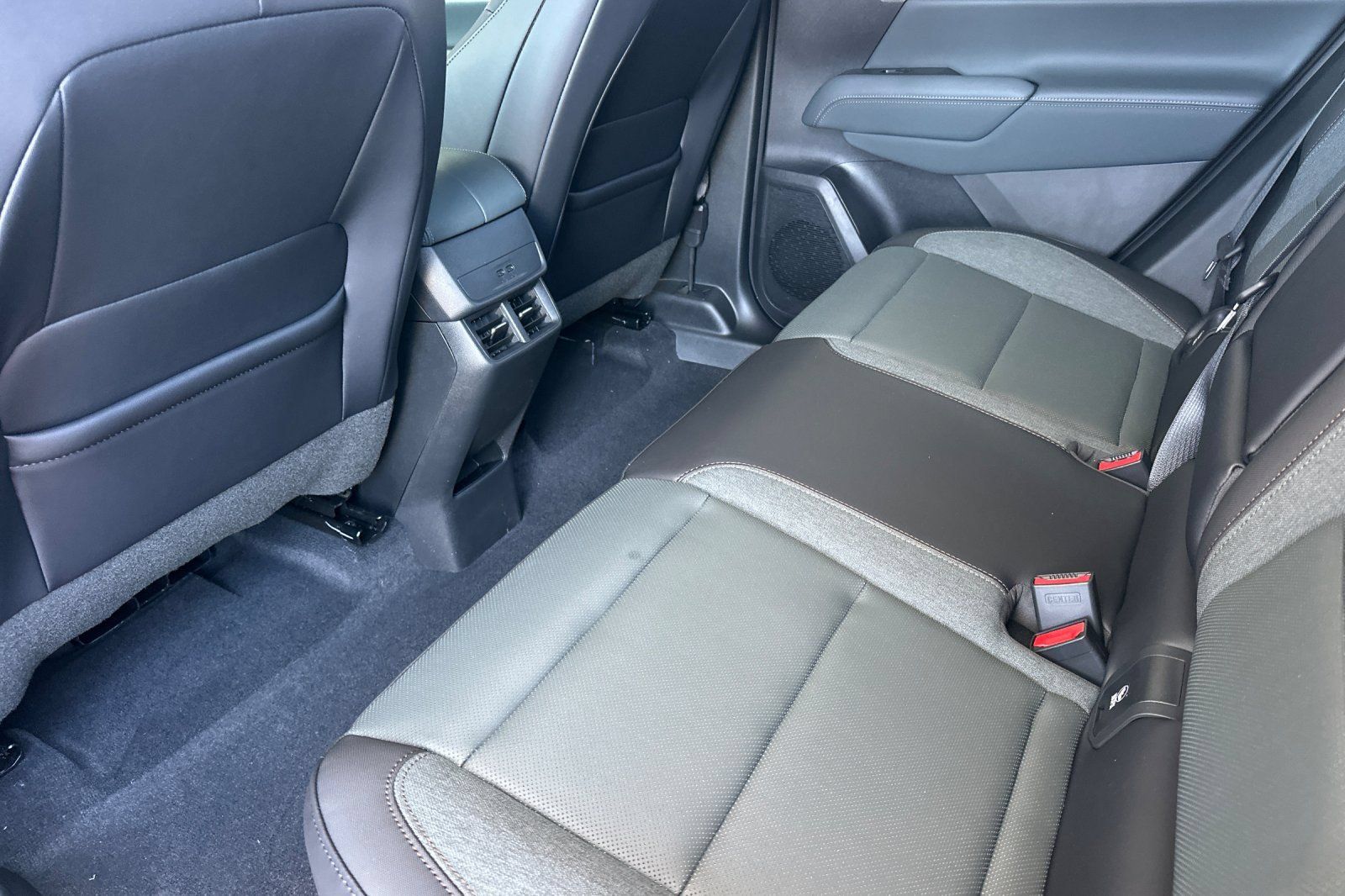New 2026 GMC Terrain AT4 AWD/4WD image 11