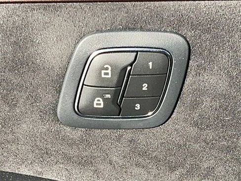 Used 2022 Ford Mustang Mach-E GT image 13