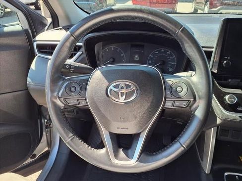 Used 2023 Toyota Corolla Cross LE image 8