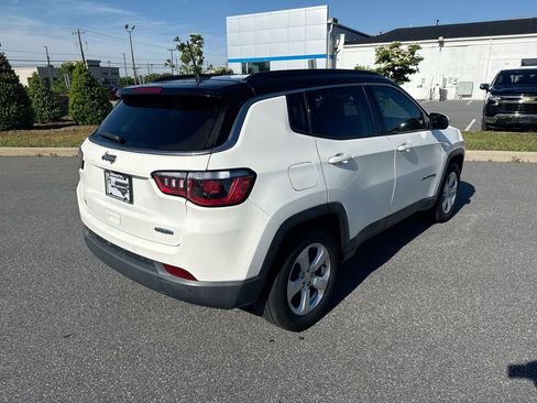 Used 2018 Jeep Compass Latitude w/ Popular Equipment Group FWD image 6