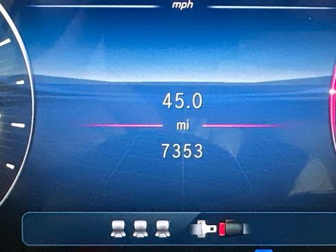 Used 2026 Mercedes-Benz E 350 Sedan image 4