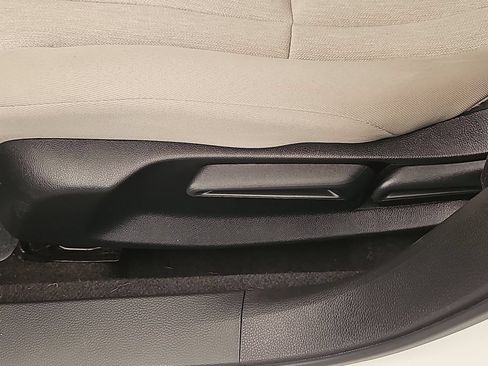 Certified 2024 Honda Accord LX image 17