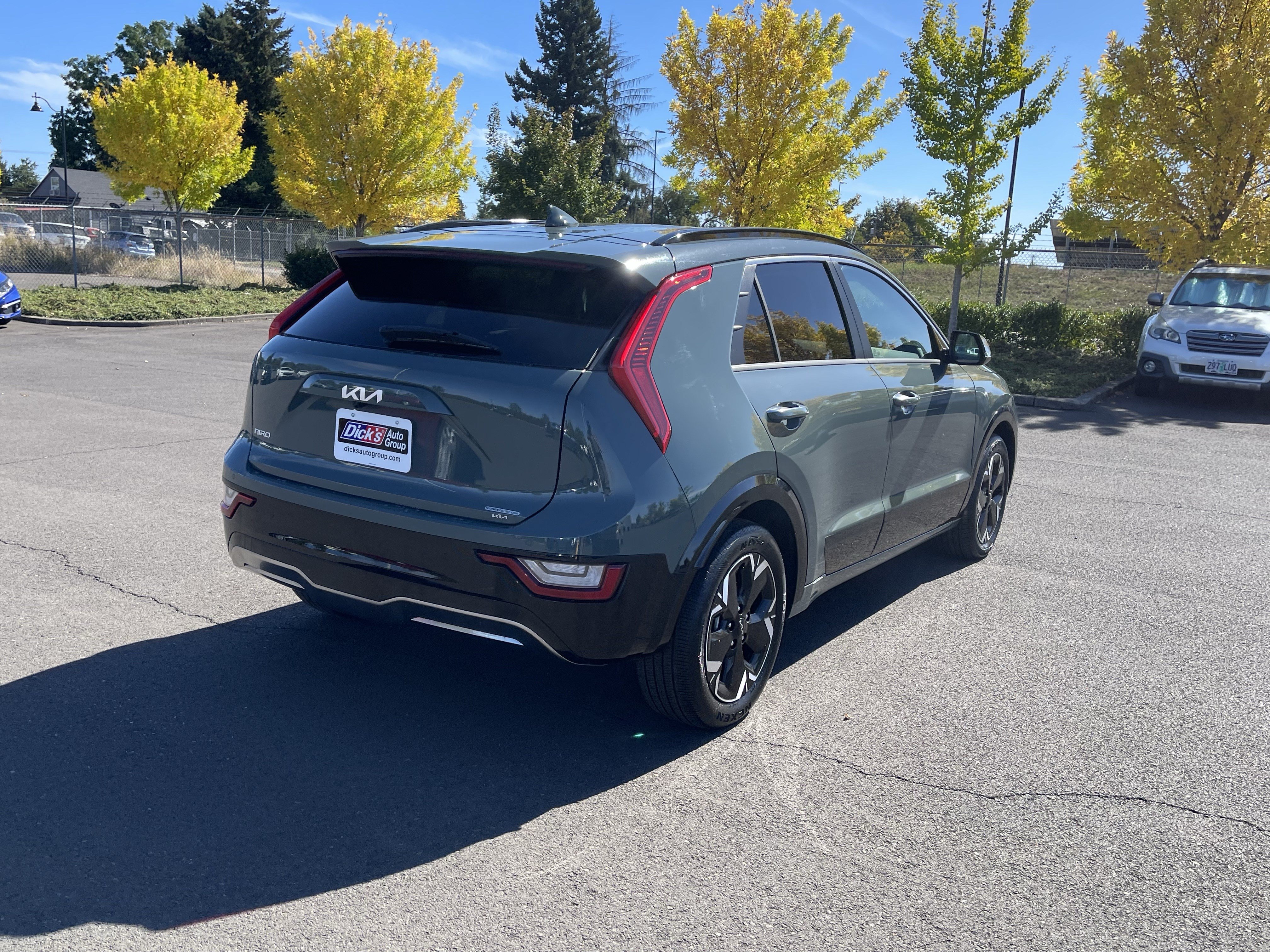 Used 2023 Kia Niro Wave FWD image 5