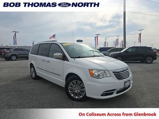 Used 2016 Chrysler Town & Country Touring-L video 1
