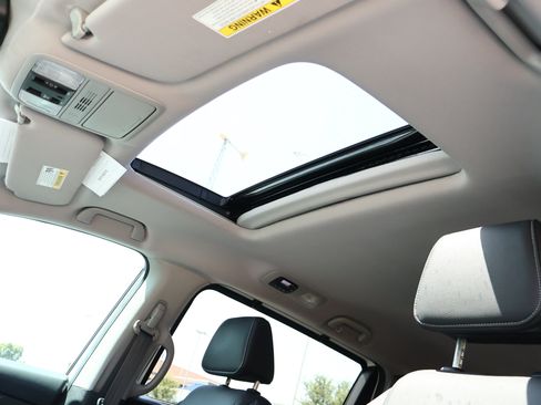 Used 2024 Honda Odyssey EX-L image 22