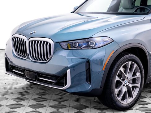 Used 2024 BMW X5 xDrive40i w/ Premium Package AWD/4WD image 36