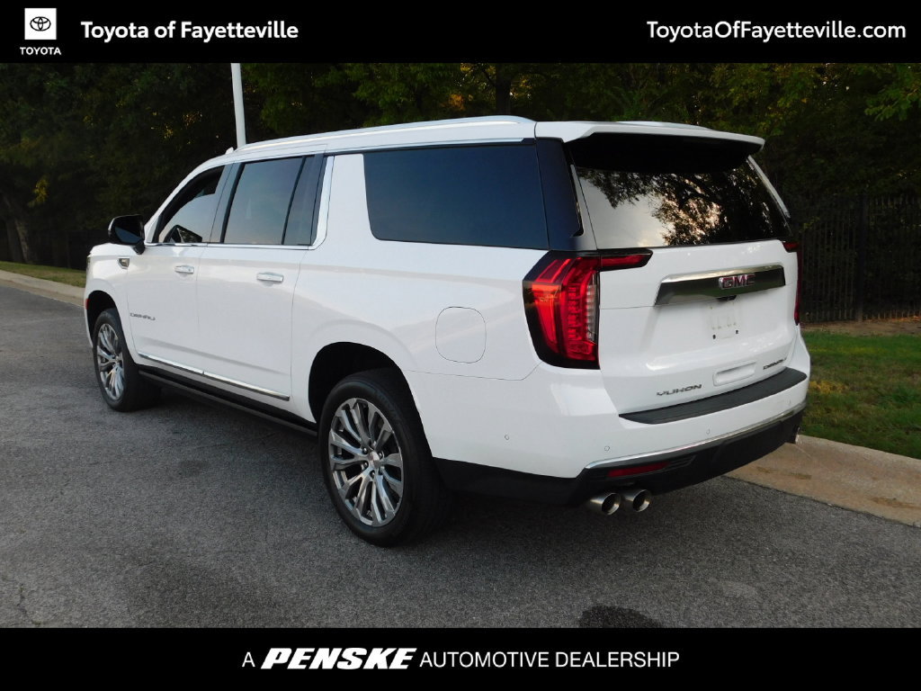 Used 2023 GMC Yukon XL Denali w/ Denali Reserve Package AWD/4WD image 3
