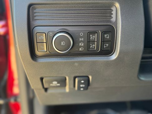 New 2025 Ford F350 Platinum image 40