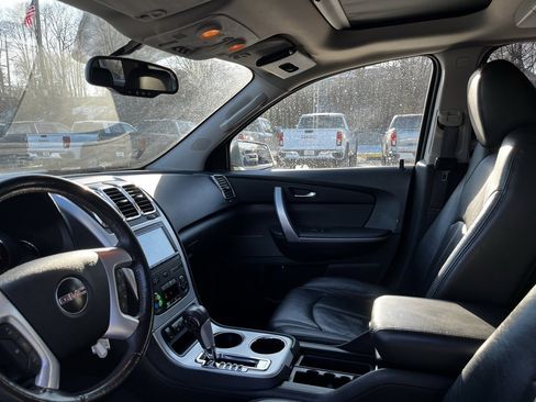 Used 2011 GMC Acadia SLT w/ Technology Package image 20