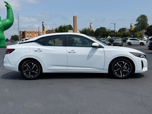 Used 2024 Nissan Sentra SV w/ All-Weather Package FWD image 9