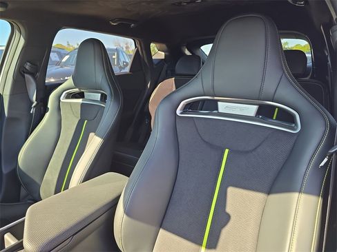 New 2025 Kia EV6 GT image 25