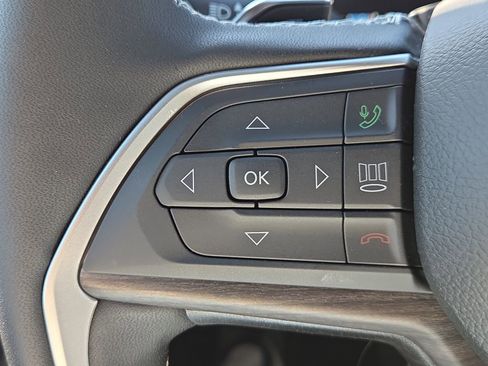 New 2025 Jeep Grand Cherokee L Limited w/ Black Appearance Package image 27