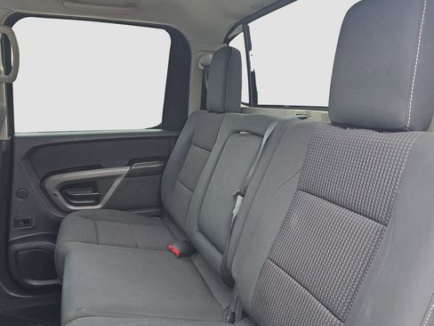 Used 2015 Nissan Titan PRO-4X image 12