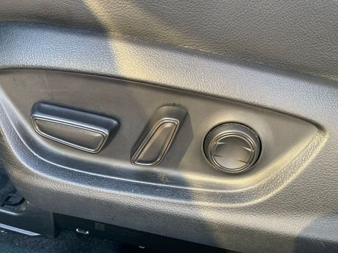 Used 2023 Toyota Camry XLE w/ Cold Weather Package FWD image 12