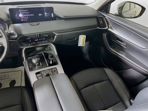 Used 2025 MAZDA CX-90 3.3 Turbo w/ Premium Sport Pkg image 18