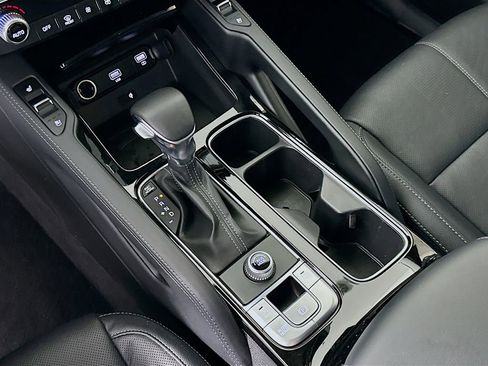 Used 2021 Kia Telluride EX w/ EX Premium Package image 17