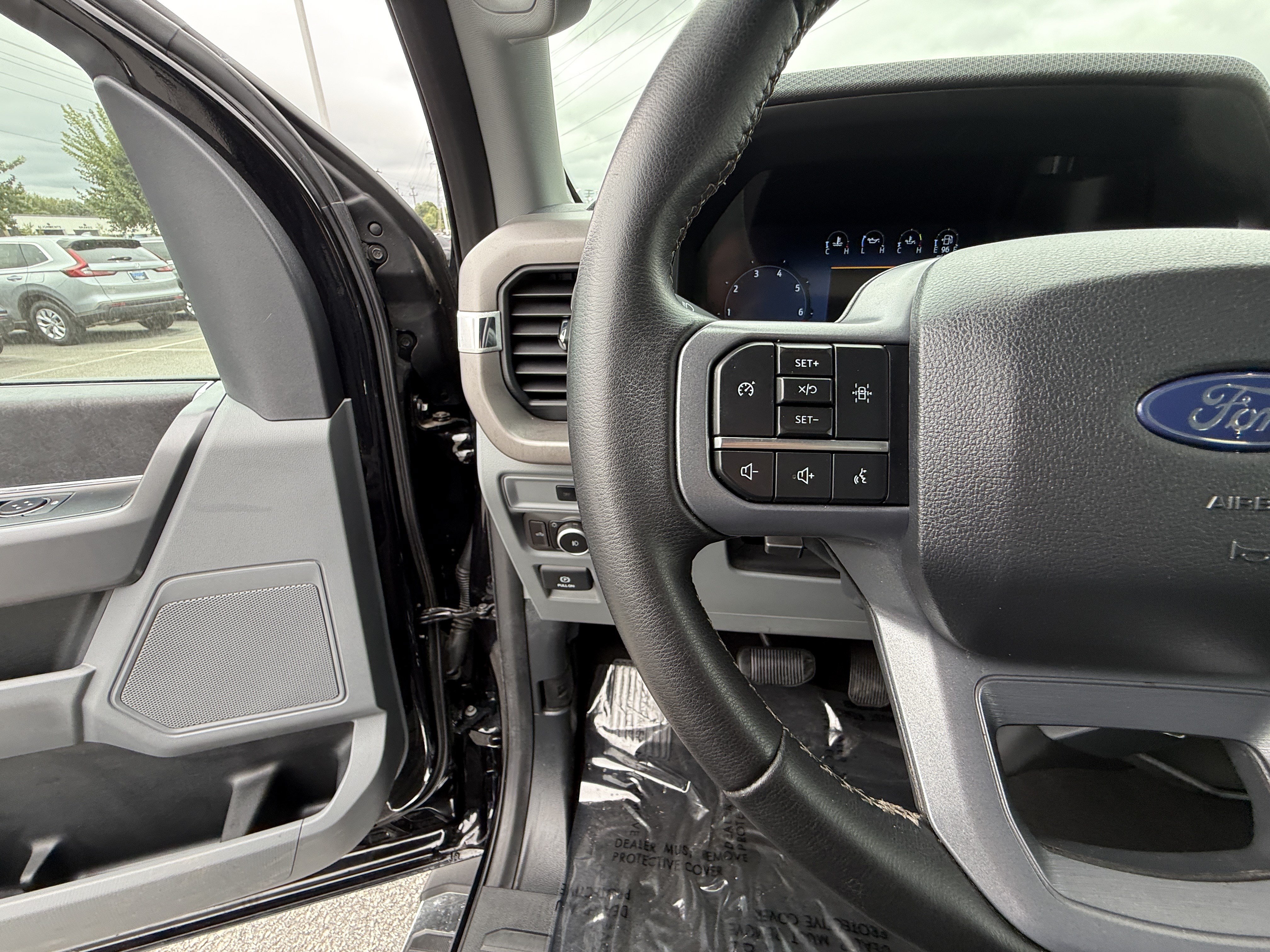 Used 2025 Ford F150 XLT w/ Equipment Group 301A Standard AWD/4WD image 19