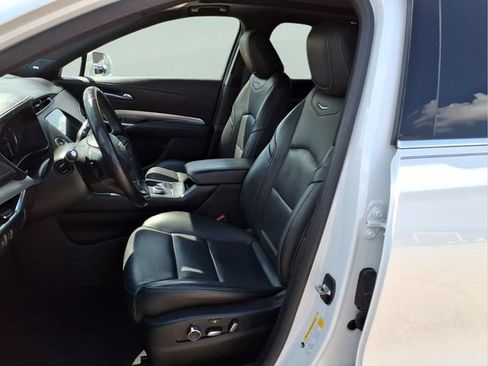 Used 2019 Cadillac XT4 Premium Luxury FWD image 12