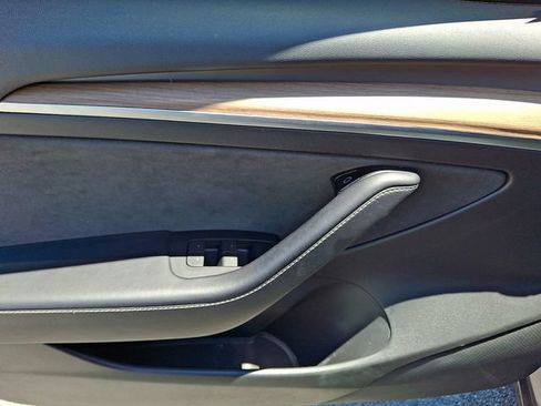 Used 2022 Tesla Model 3 Long Range AWD/4WD image 12