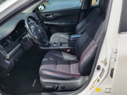 Used 2017 Toyota Camry SE FWD image 18
