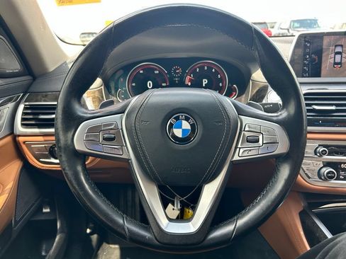 Used 2016 BMW 750i xDrive AWD/4WD image 22