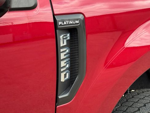 Used 2017 Ford F250 Platinum w/ Platinum Ultimate Package AWD/4WD image 8