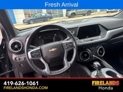 Used 2020 Chevrolet Blazer LT FWD image 11