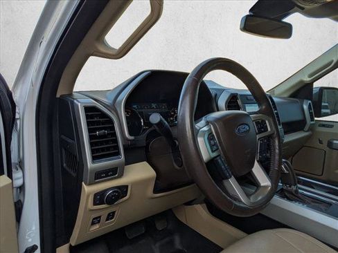 Used 2018 Ford F150 Lariat w/ Equipment Group 502A Luxury image 10