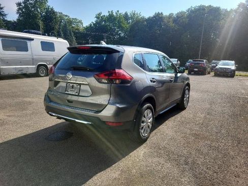 Used 2020 Nissan Rogue S image 6