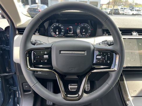 Certified 2025 Land Rover Range Rover Evoque Dynamic SE image 18