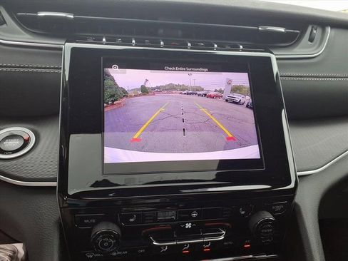 New 2025 Jeep Grand Cherokee L Altitude image 17