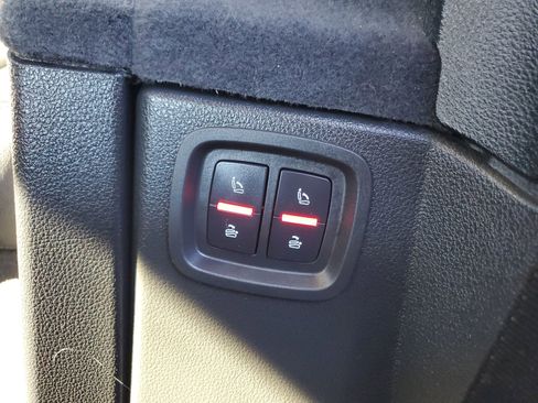 Used 2023 Audi Q7 3.0T Premium w/ Convenience Package image 17