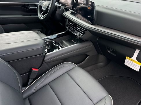 New 2026 Chevrolet Tahoe Premier w/ Sun And Tow Package image 17