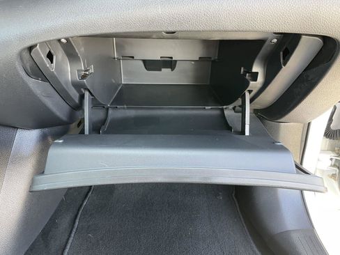 Used 2019 Nissan Sentra S image 34