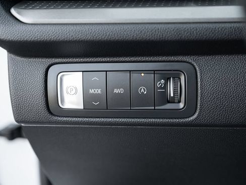 Used 2024 Chevrolet Traverse LT AWD/4WD image 30