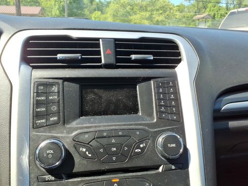 Used 2016 Ford Fusion S FWD image 7