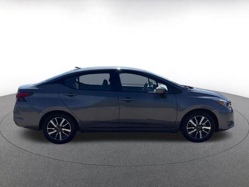 Used 2025 Nissan Versa SV FWD image 16