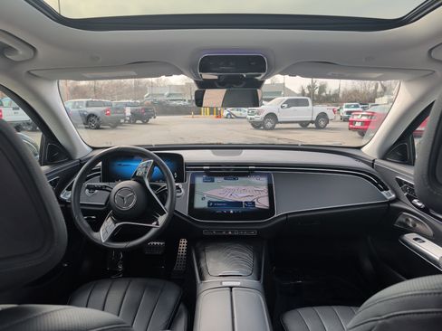 Used 2025 Mercedes-Benz E 450 4MATIC All-Terrain Wagon image 9