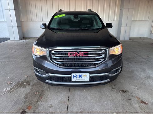 Used 2018 GMC Acadia SLT image 2