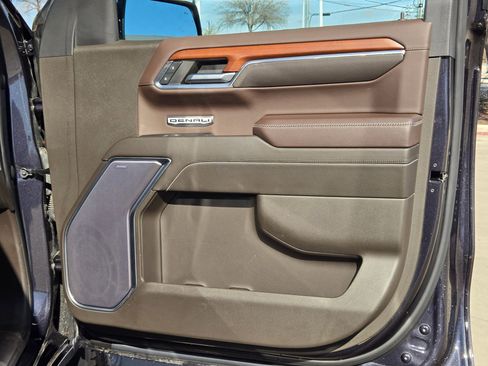 Certified 2023 GMC Sierra 1500 Denali w/ Technology Package image 30