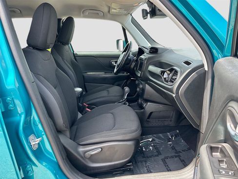 Used 2020 Jeep Renegade Altitude AWD/4WD image 25