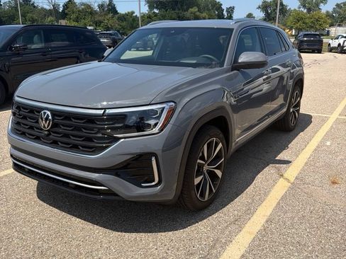Used 2026 Volkswagen Atlas Cross Sport SEL Premium R-Line AWD/4WD image 1
