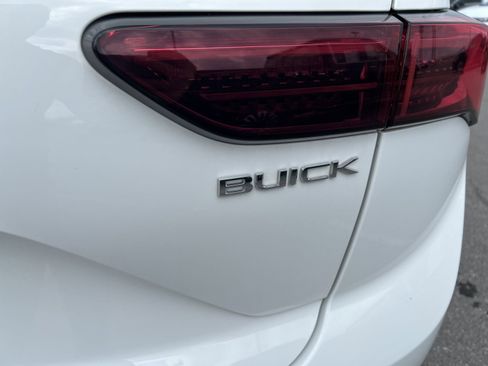 Used 2024 Buick Envision Preferred image 11