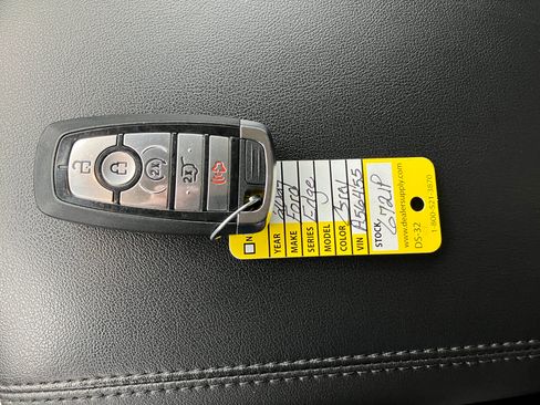 Used 2024 Ford Edge SEL w/ Convenience Package AWD/4WD image 20